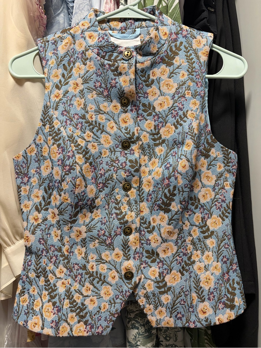 Avec Les Filles Blue Floral Quilted Button Vest